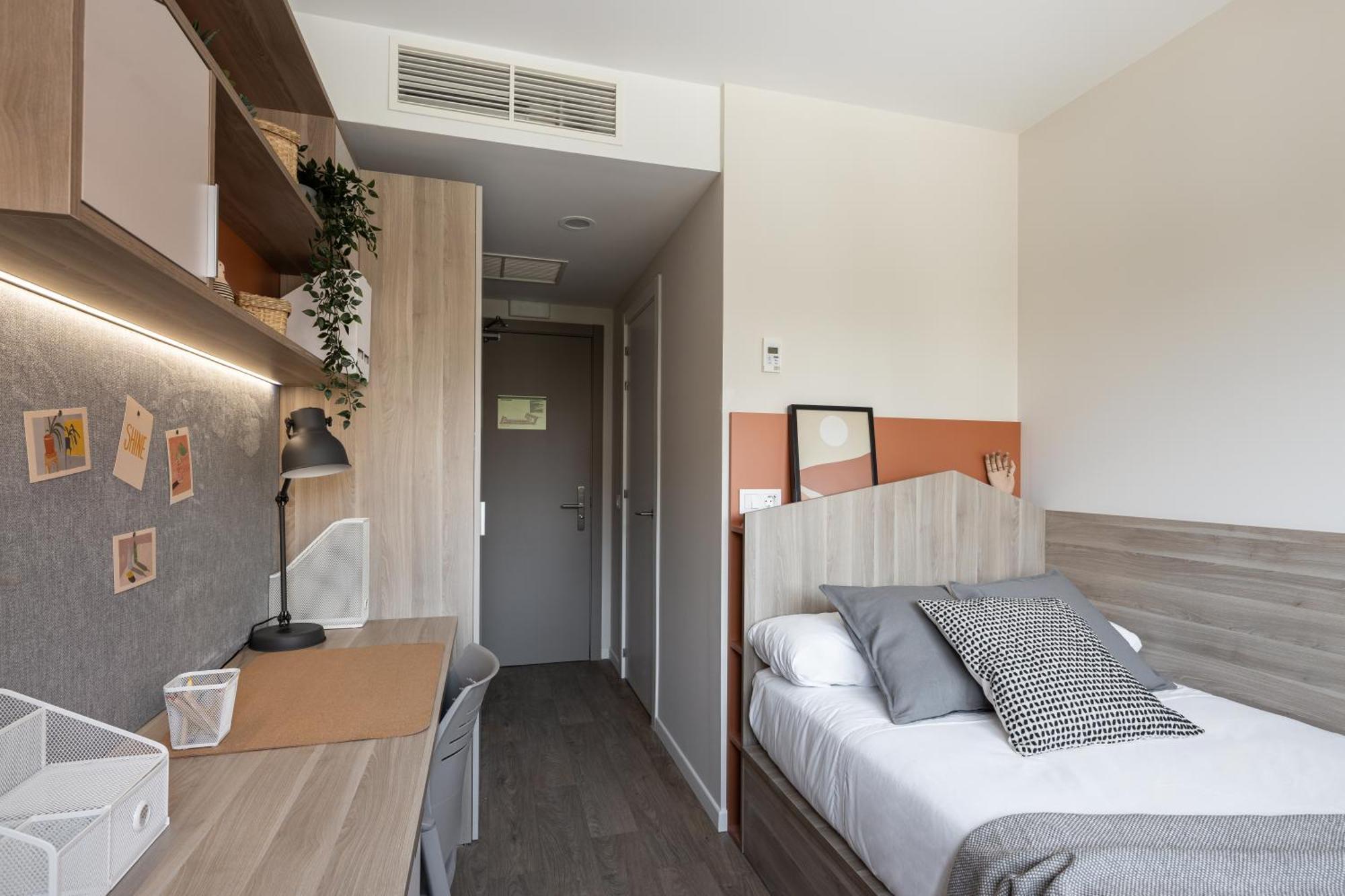Apartament Amro Residencia De Estudiantes Pampeluna